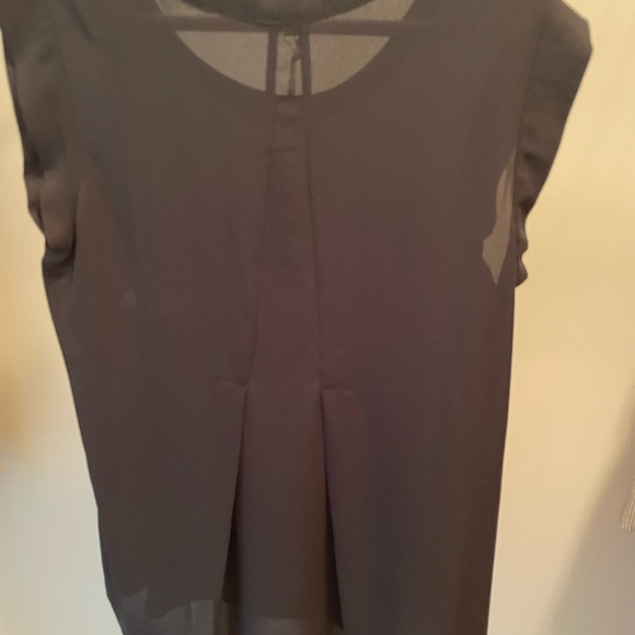 NWT black top - Picture 3 of 4